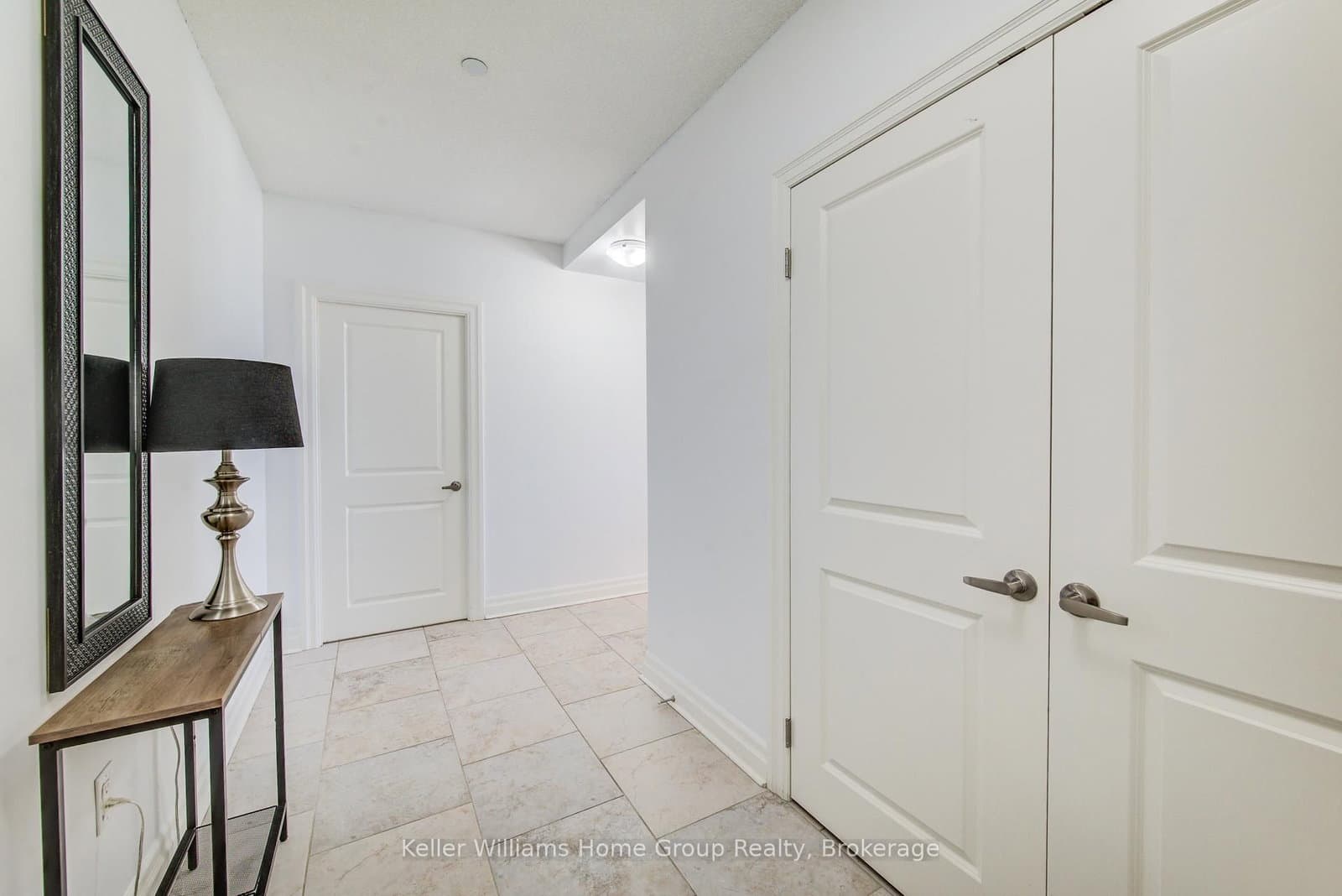 150 Wellington Street E, Unit 901 - Image 3