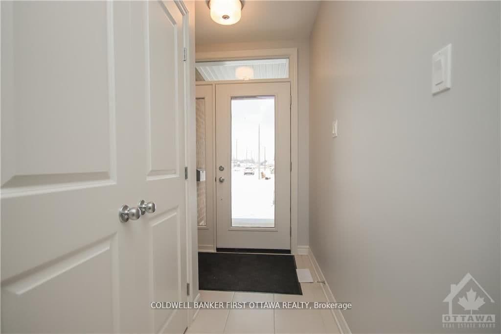 144 ANGELONIA Crescent - Image 3