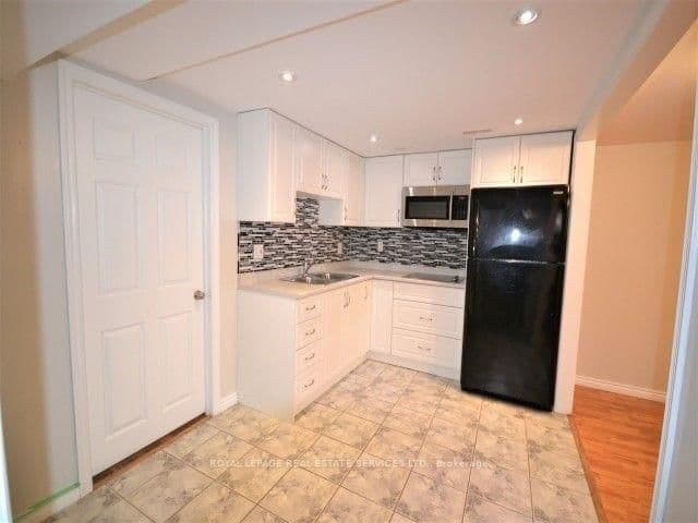 260 Green Road, Unit Bsmt. - Image 3