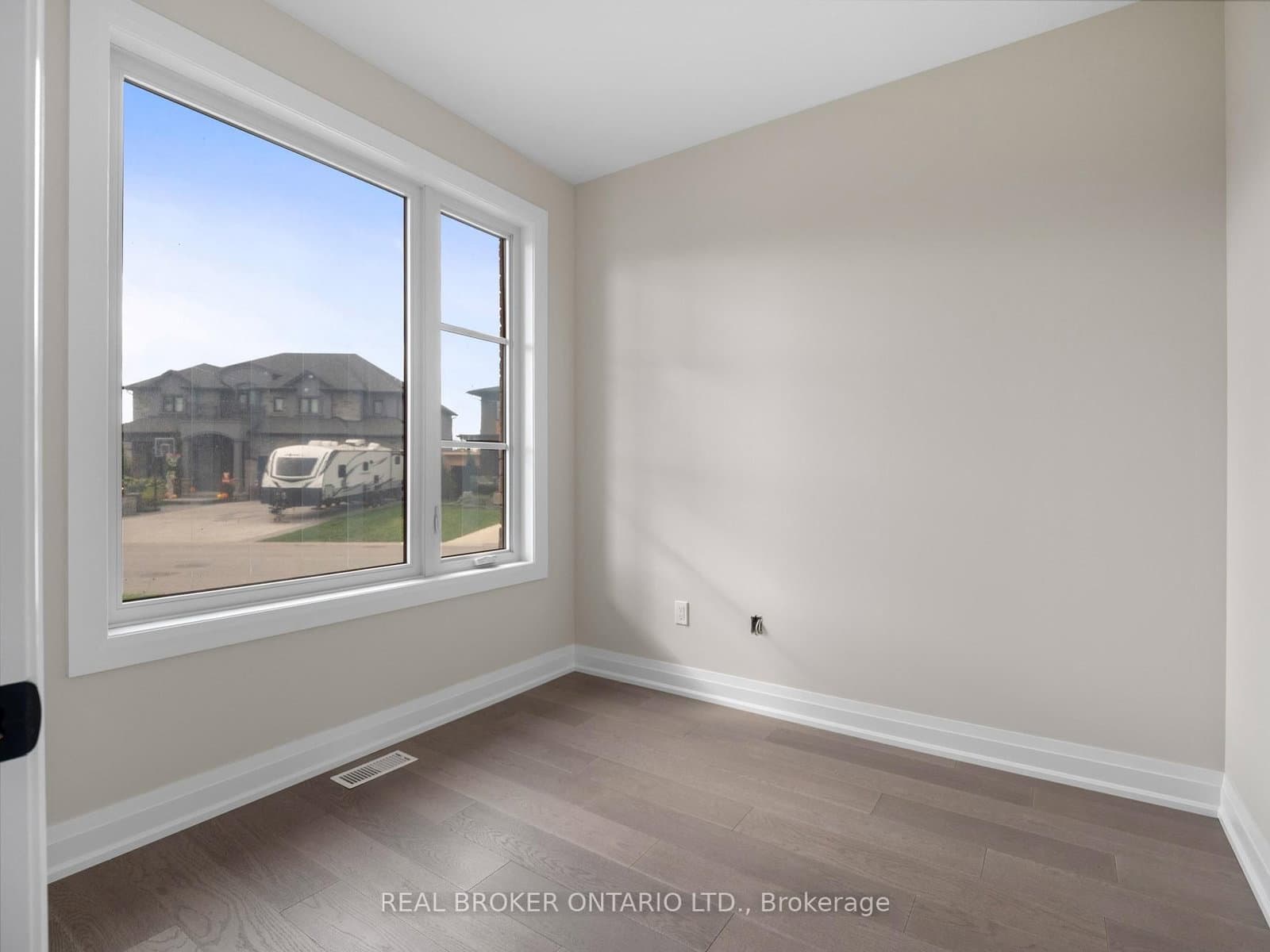 118 Willowbrook Drive - Image 4