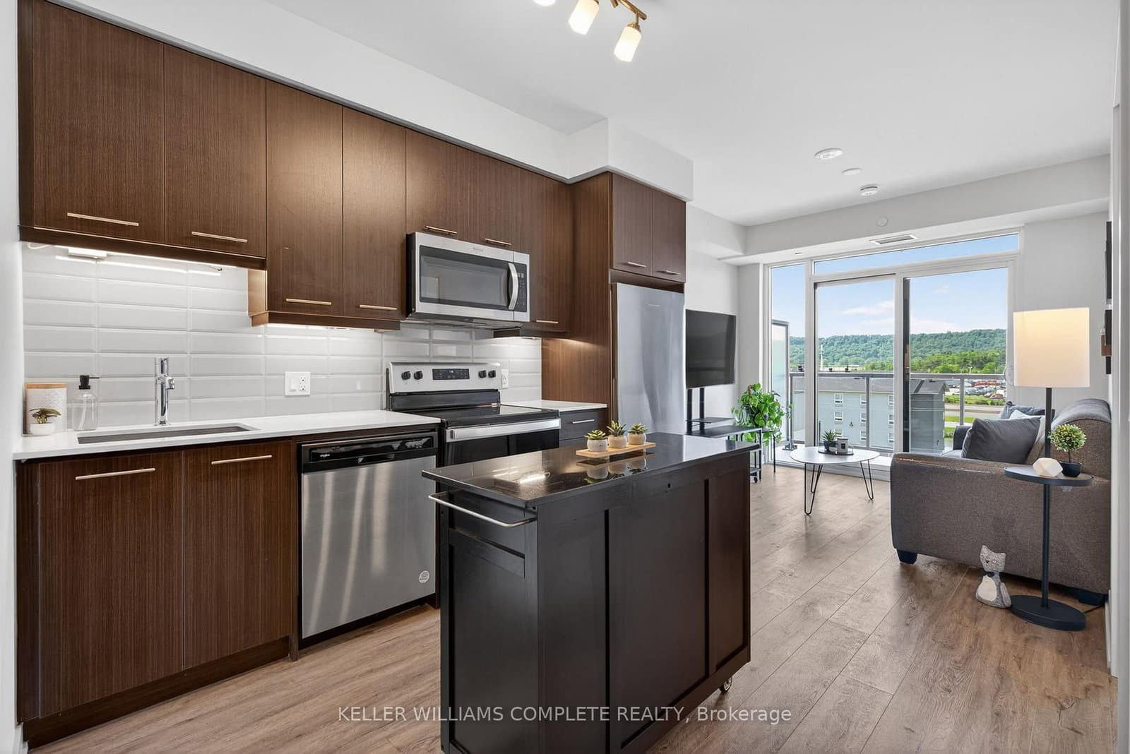 385 Winston Road, Unit Unit 501 - Image 4