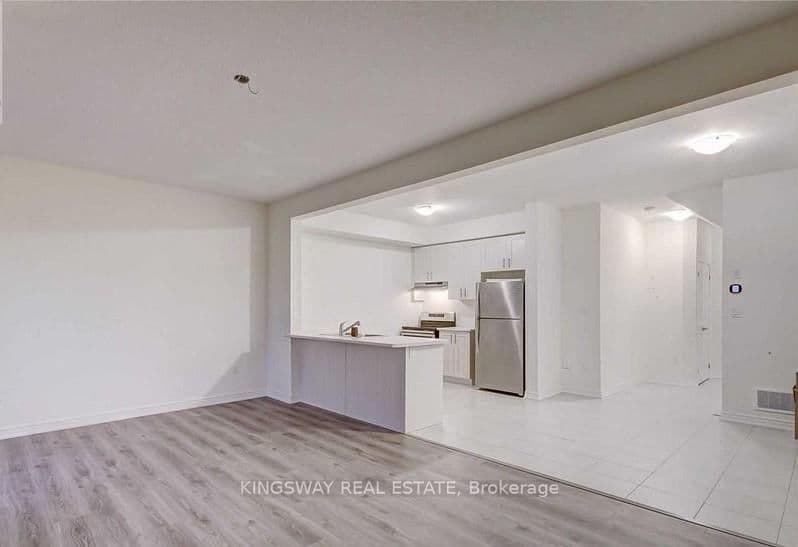 16 BRADBURY Road - Image 3