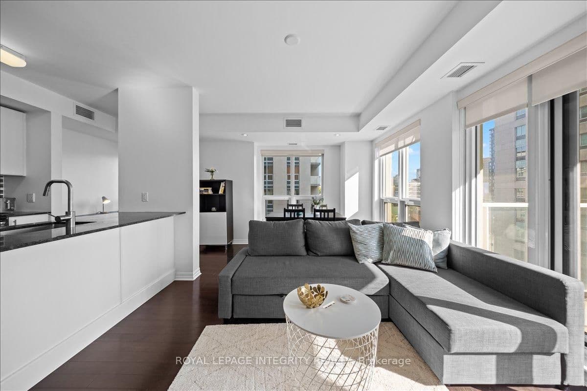 242 Rideau Street, Unit 909 - Image 6