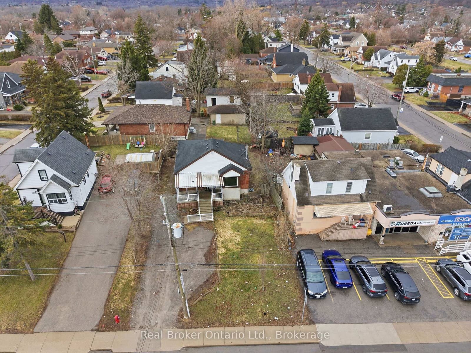 880 LAWRENCE Road - Image 4