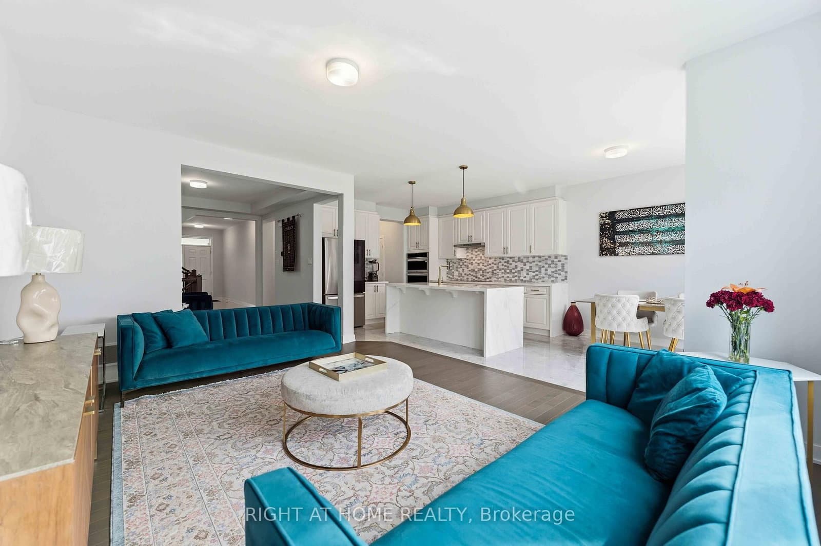 105 Alamo Street - Image 5