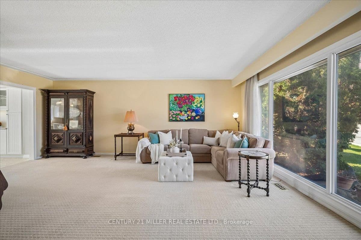 5 Cortina Crescent - Image 4