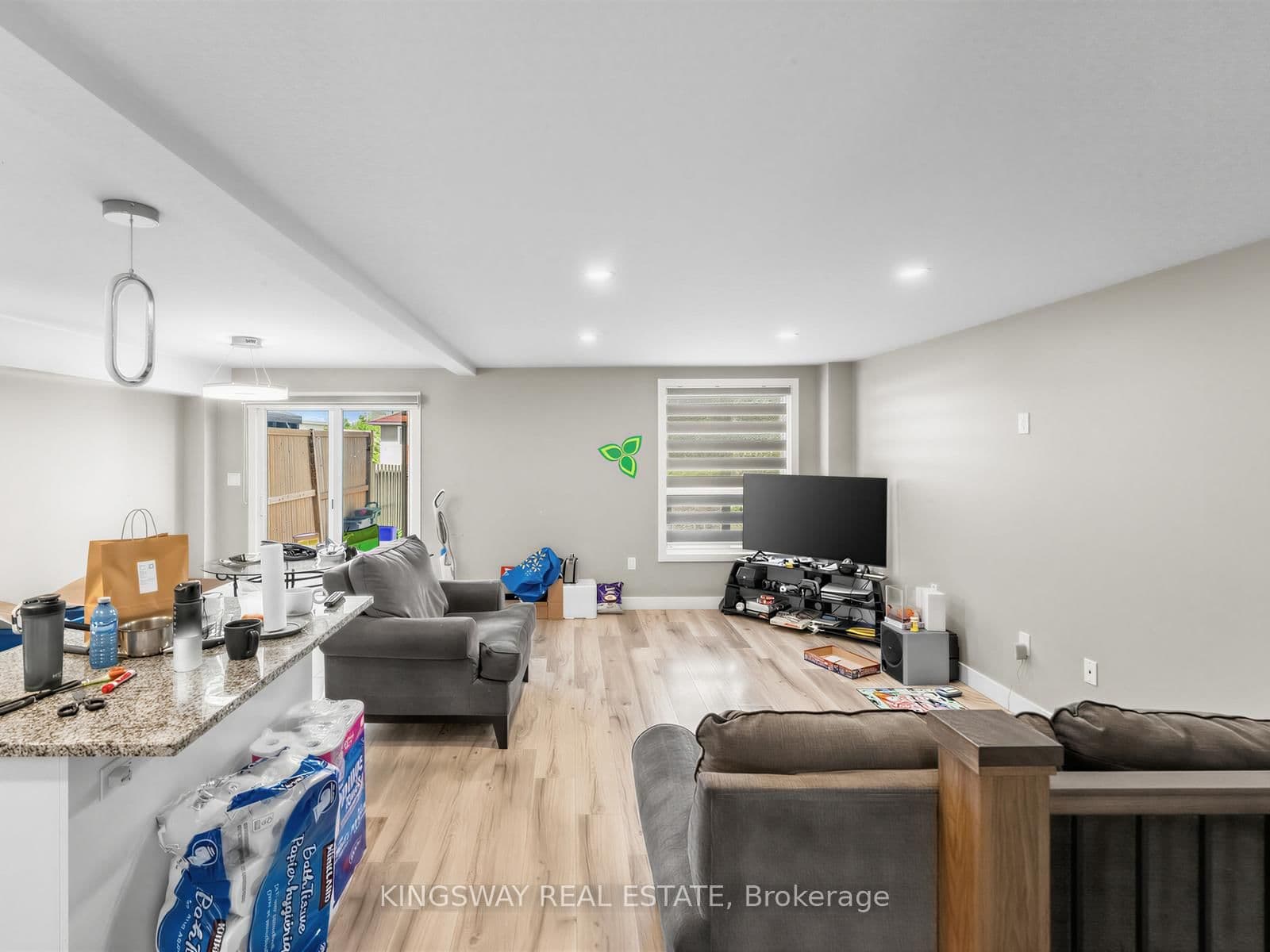 1 Highbrook Street N - Image 4