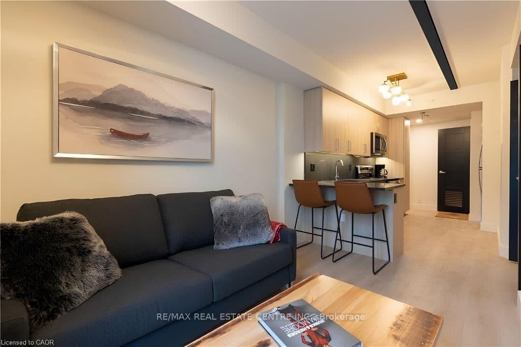 145 Columbia Street W, Unit 611 - Image 2
