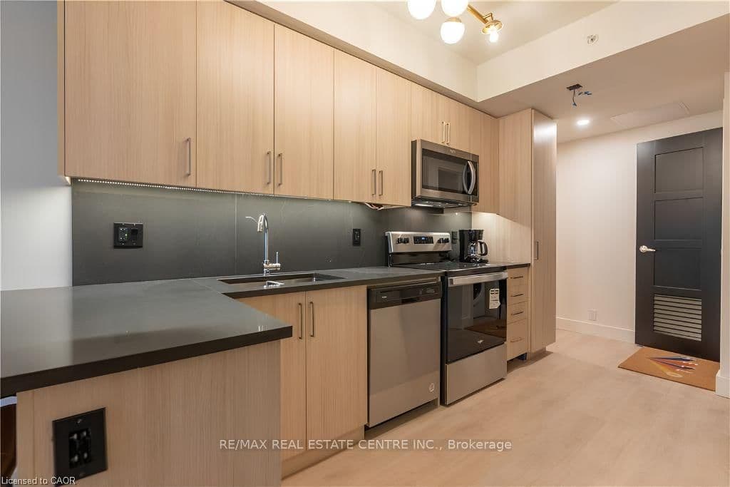 145 Columbia Street W, Unit 611 - Image 5