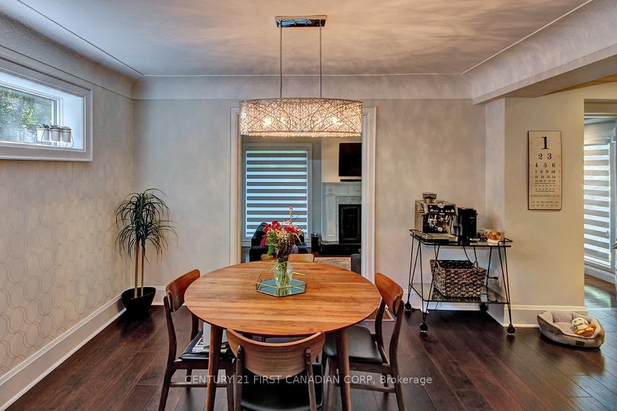 4 JERSEYVILLE Road E - Image 6
