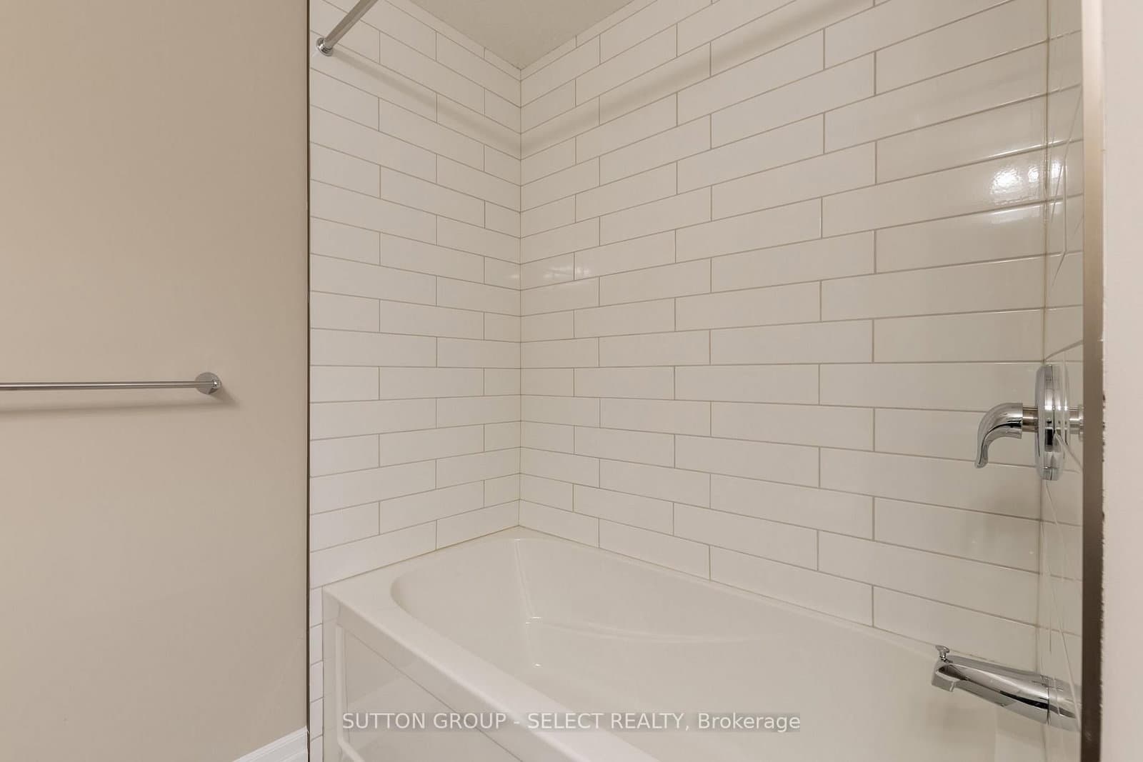 6437 Heathwoods Avenue - Image 4