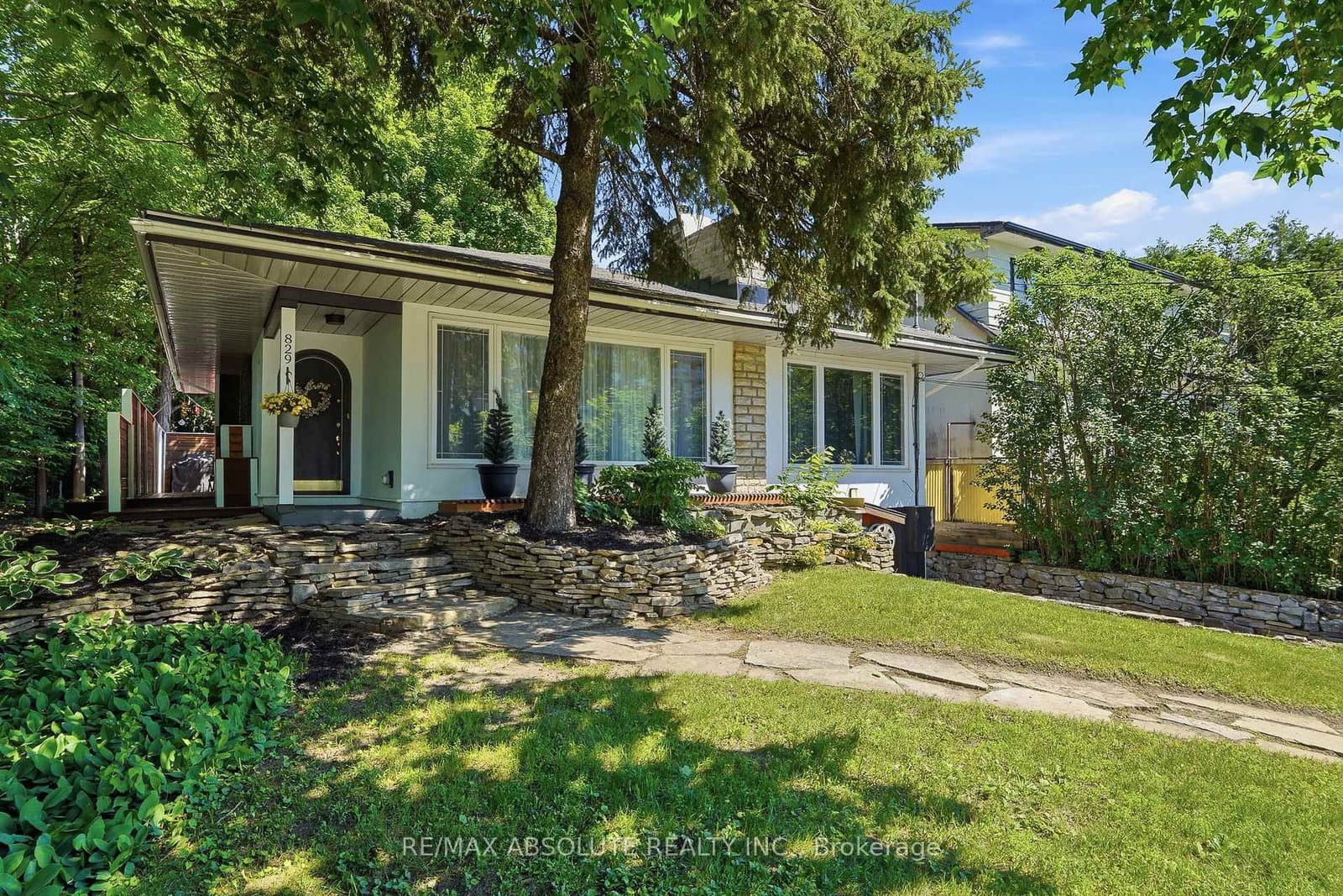 829 Montreal Road - Image 1