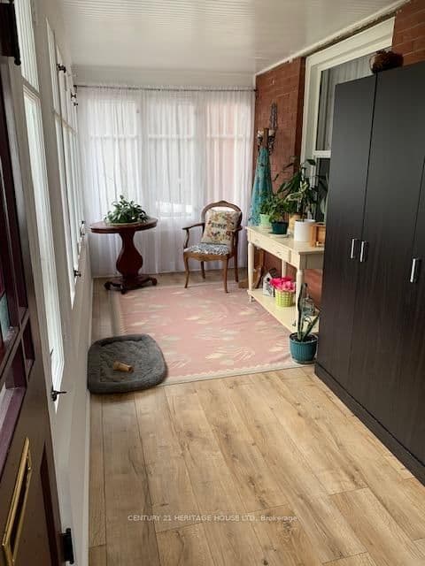 43 Hemlock Street - Image 2