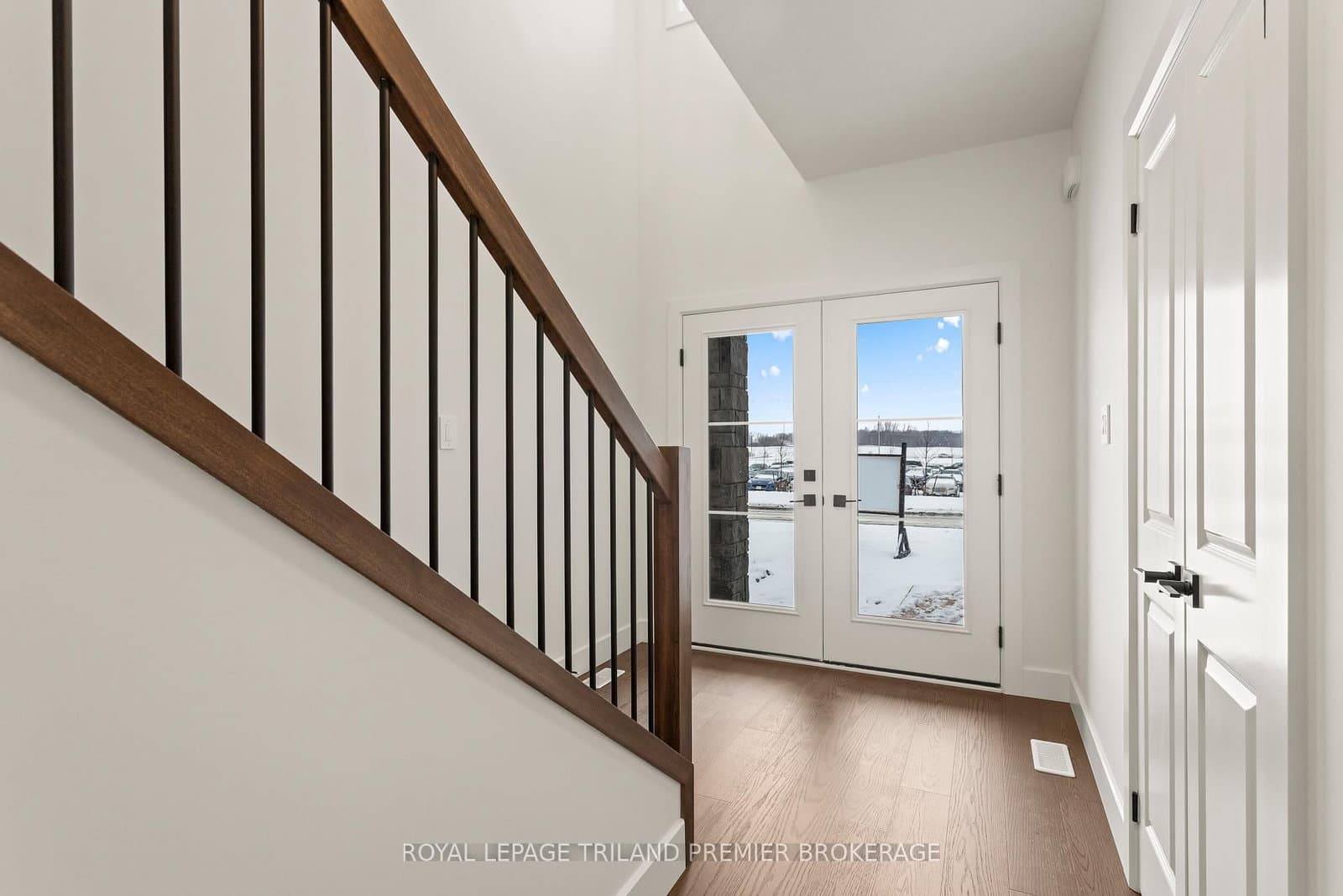 4375 SAGEBRUSH Crescent - Image 3