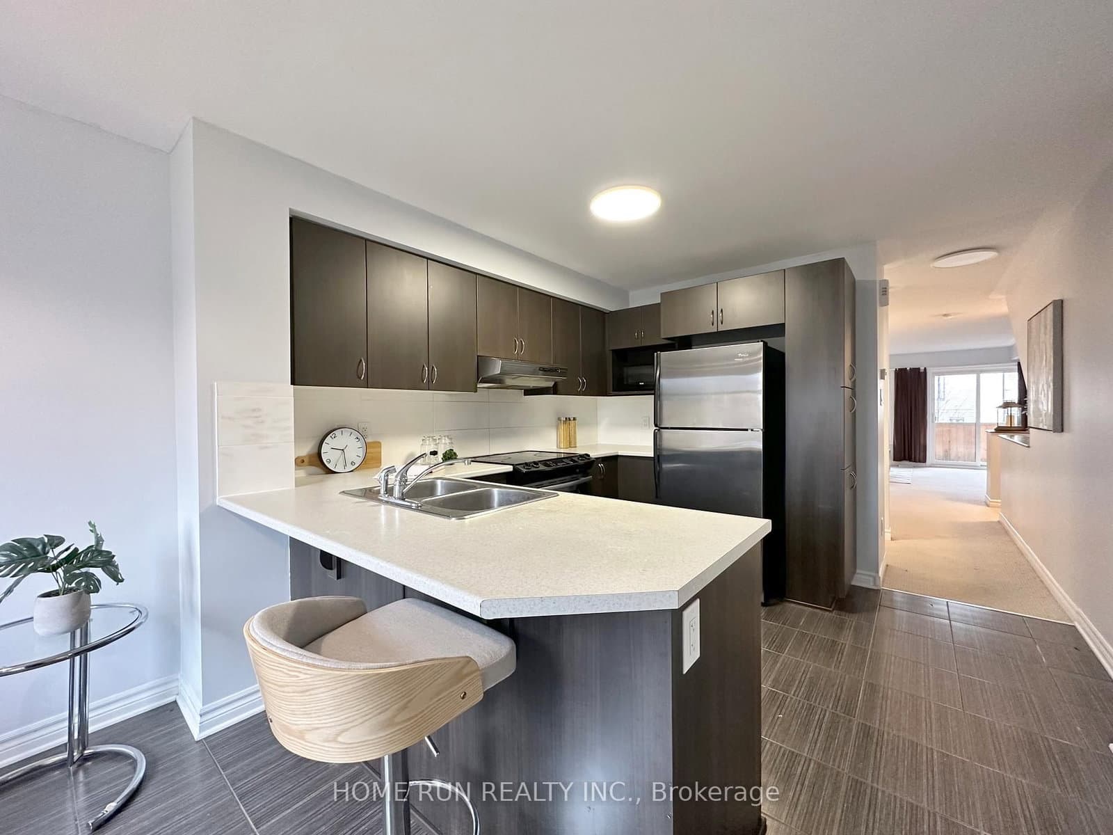 22 Argent Private, Unit 22 - Image 5