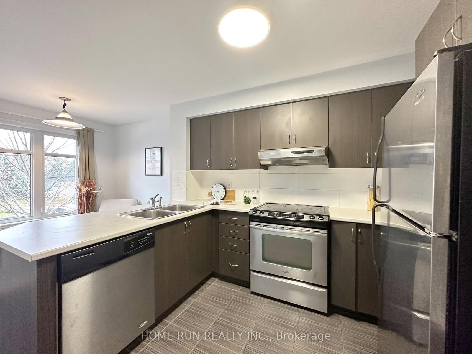 22 Argent Private, Unit 22 - Image 6