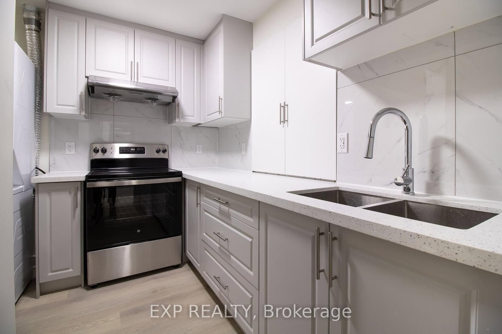 55 William Dunlop Street, Unit Lower - Image 4