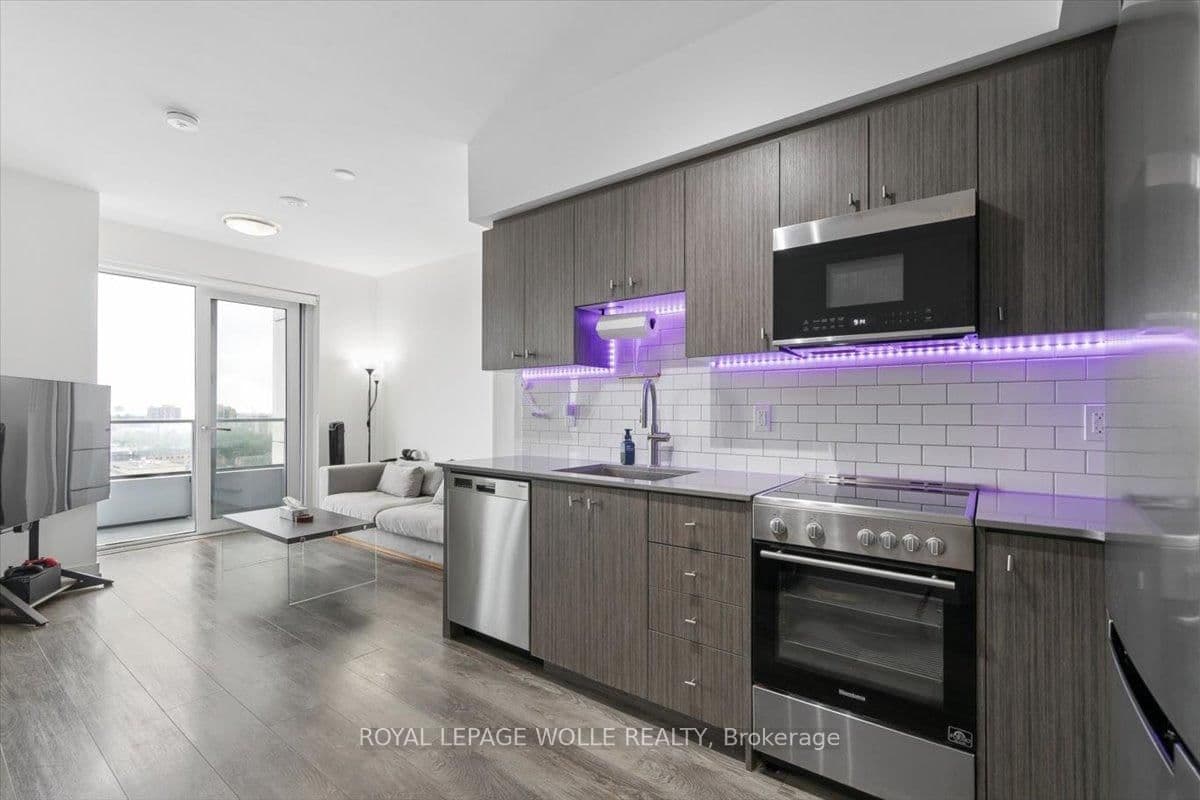 15 Wellington Street S, Unit 1204 - Image 1