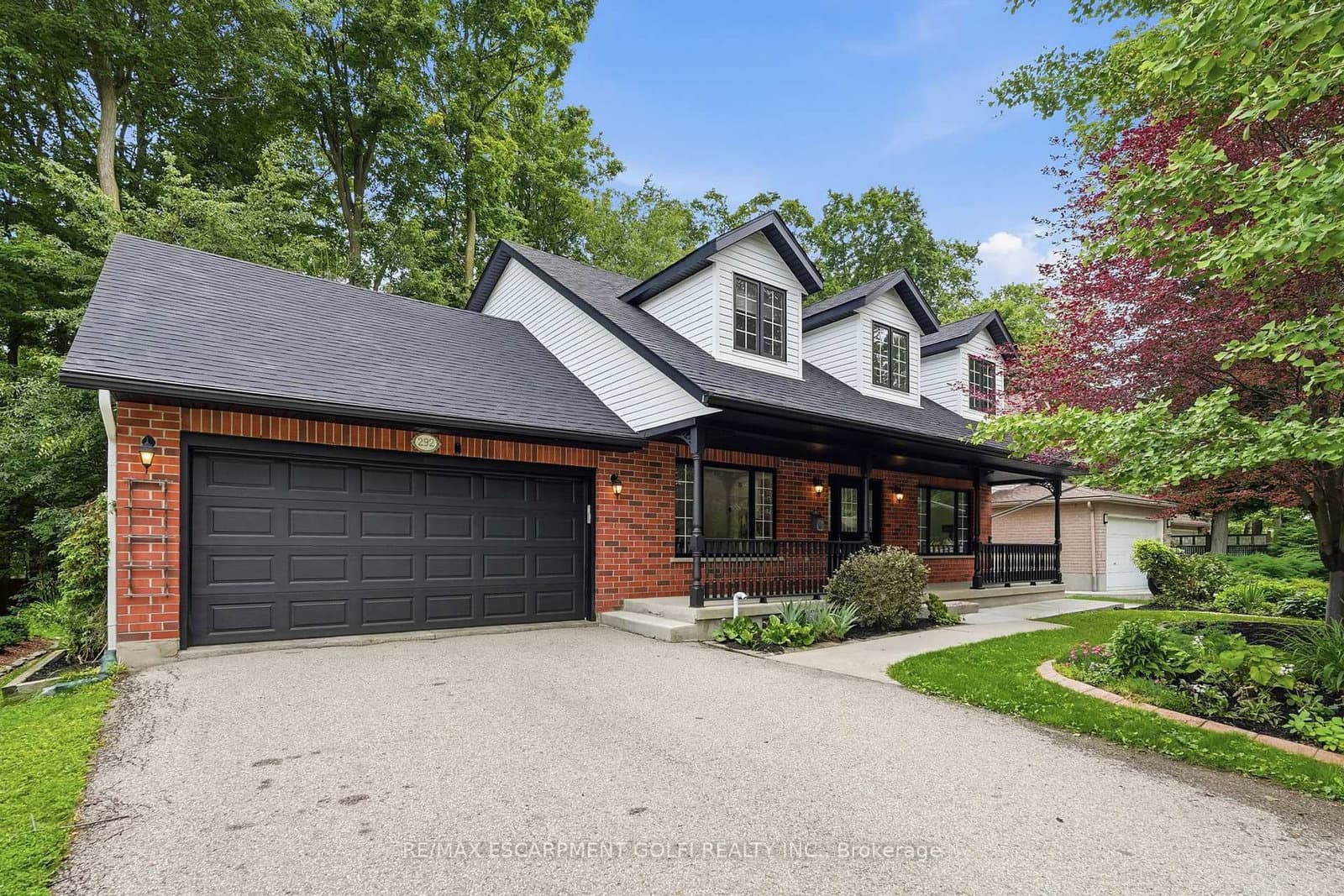 292 THORNCREST Drive - Image 2