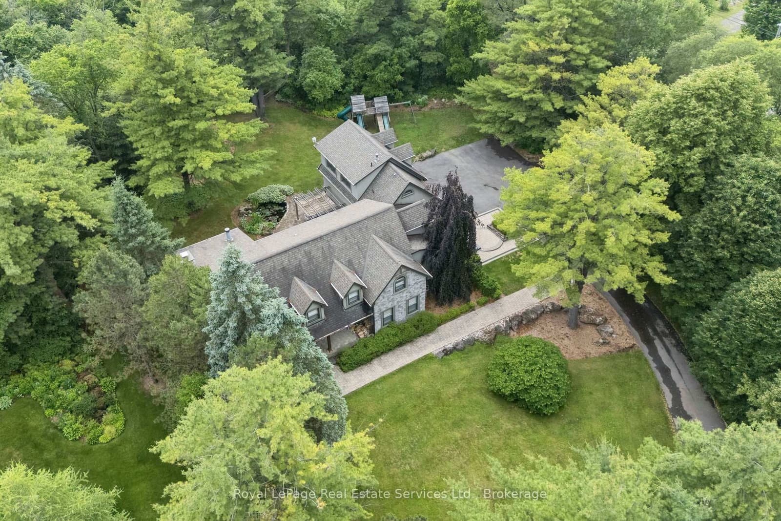 1 Stonebury Place - Image 4