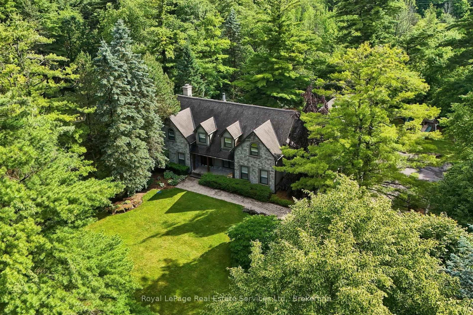 1 Stonebury Place - Image 5