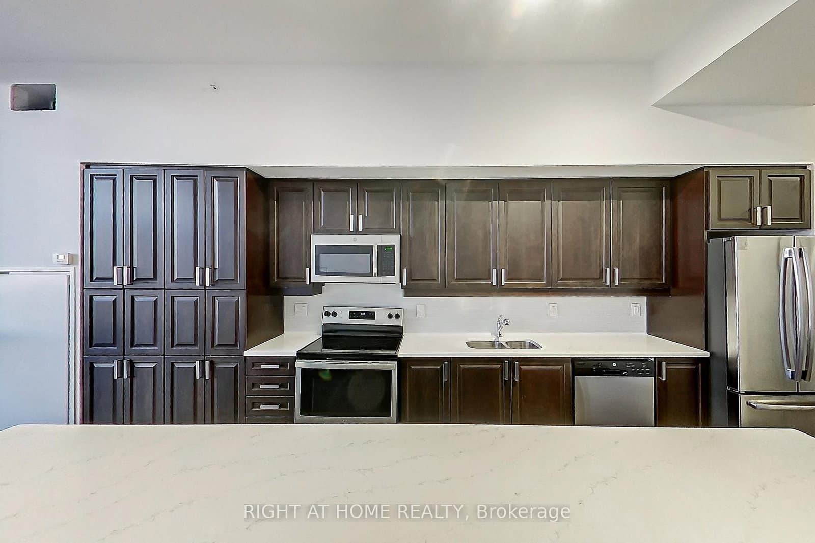 550 North Service Road, Unit 912 - Image 5
