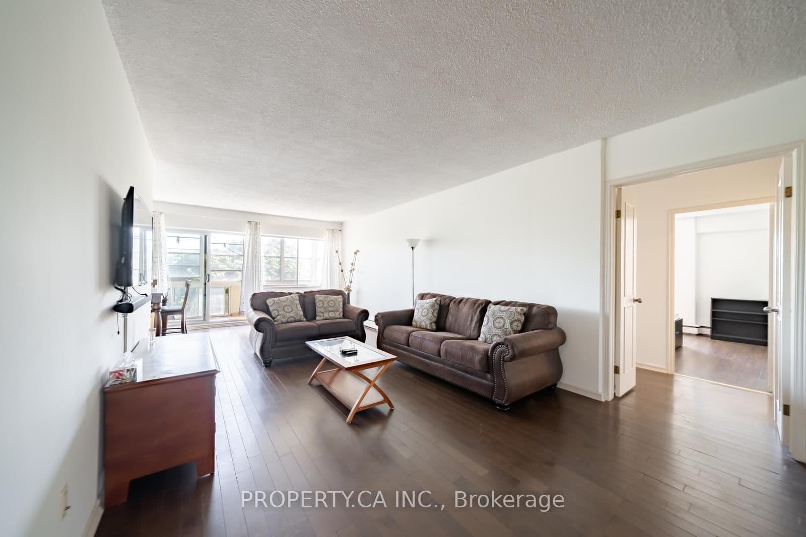 45 Westmount Road N, Unit 404 - Image 2