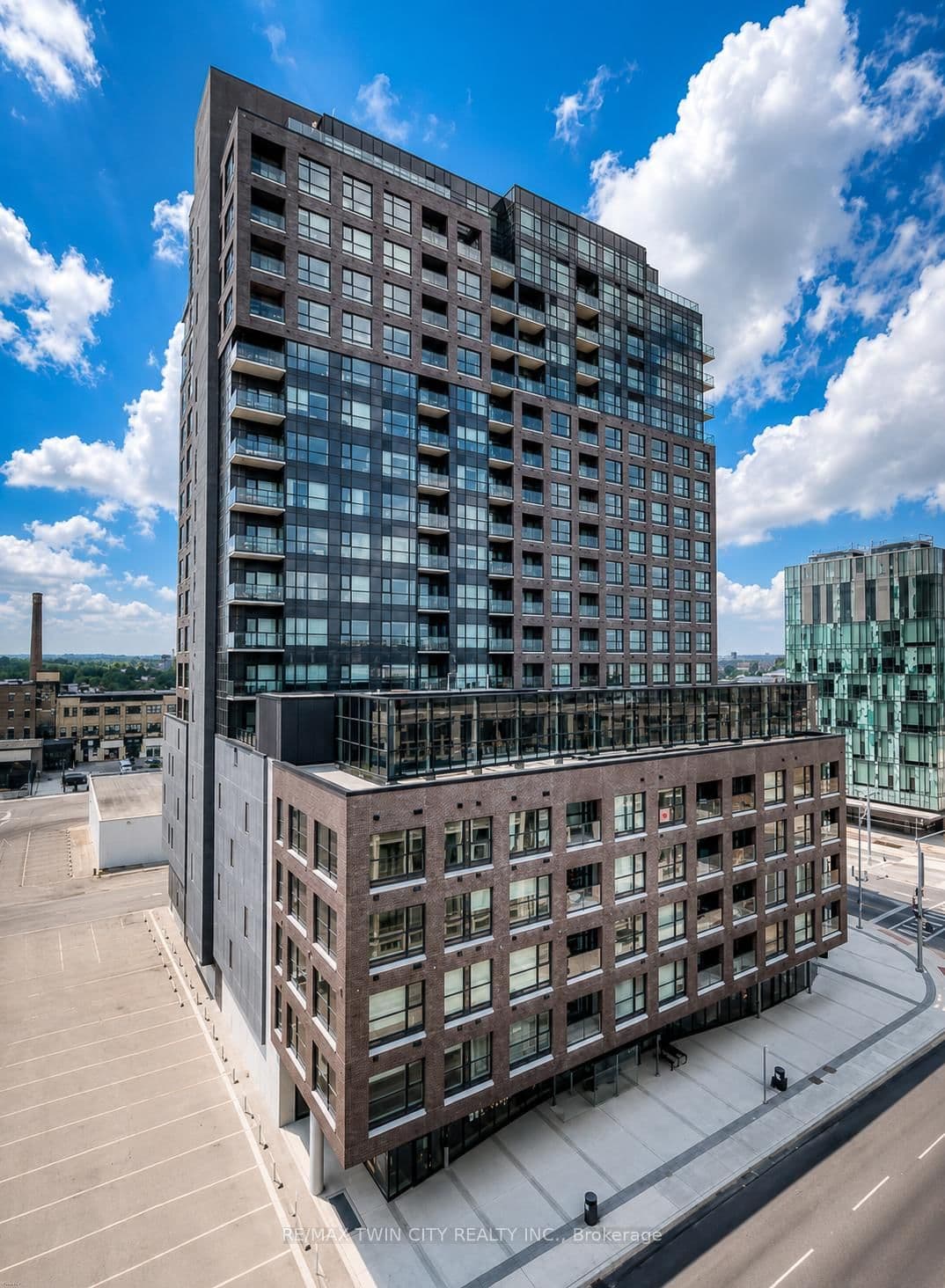 1 Victoria Street S, Unit 409 - Image 2
