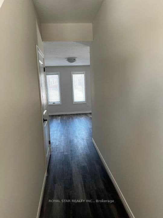 2529 Meadowlands Way, Unit 32 - Image 4