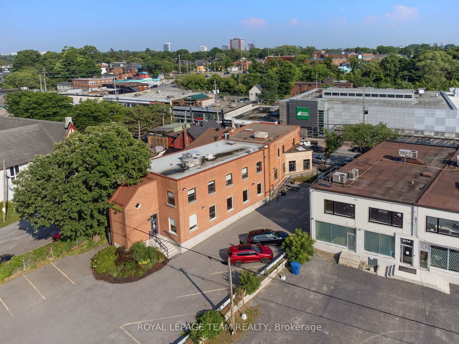 365 Richmond Road - Image 5