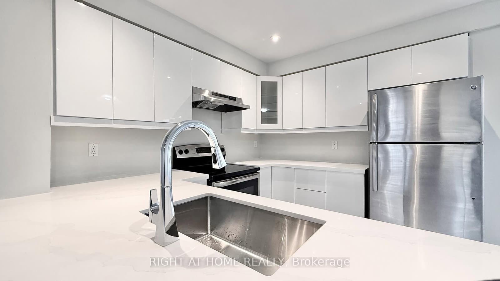 87 Mayland Trail - Image 2
