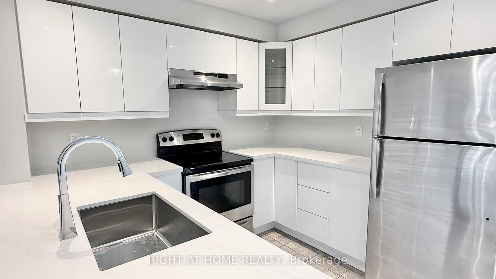 87 Mayland Trail - Image 3