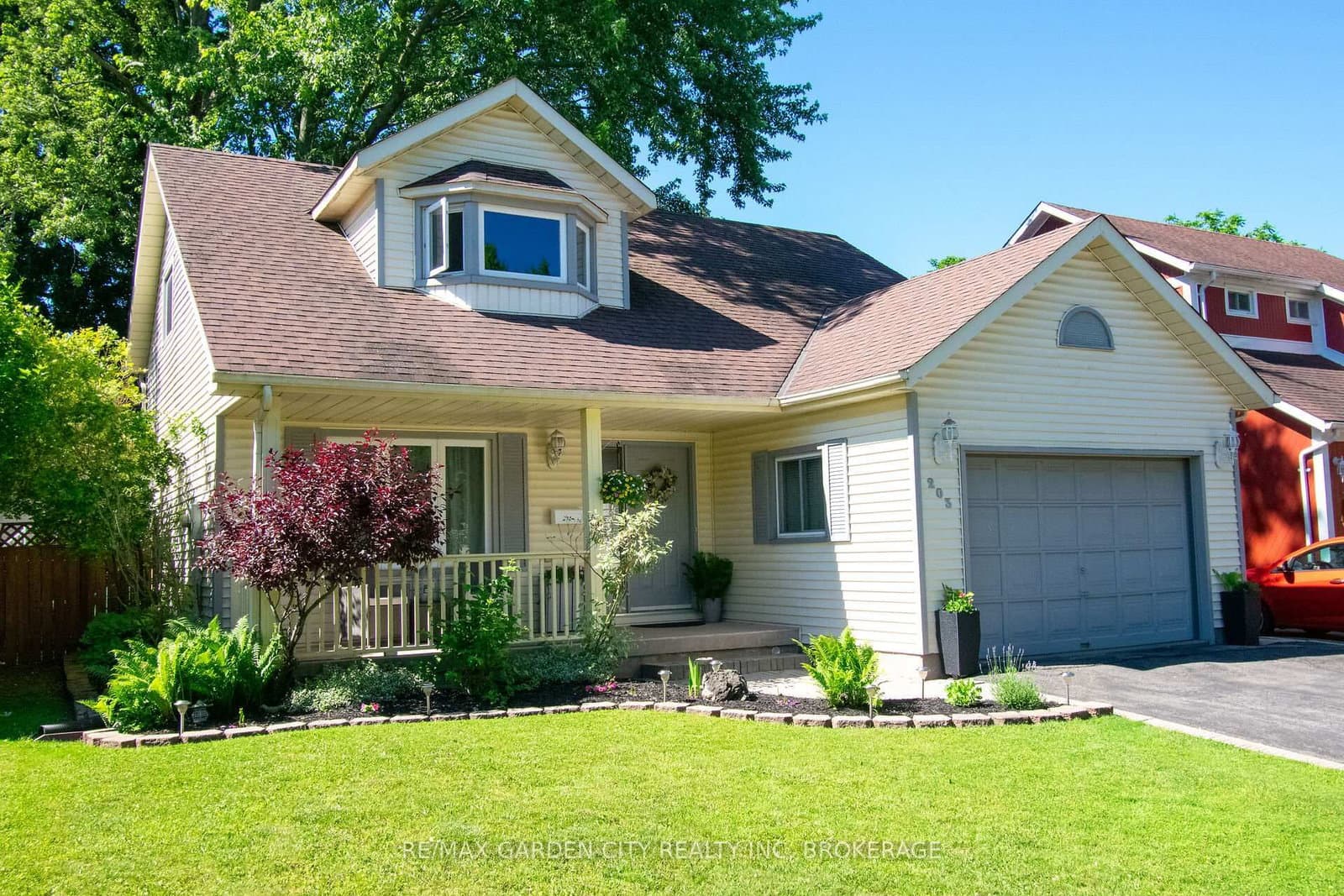 203 LEASIDE Drive - Image 3