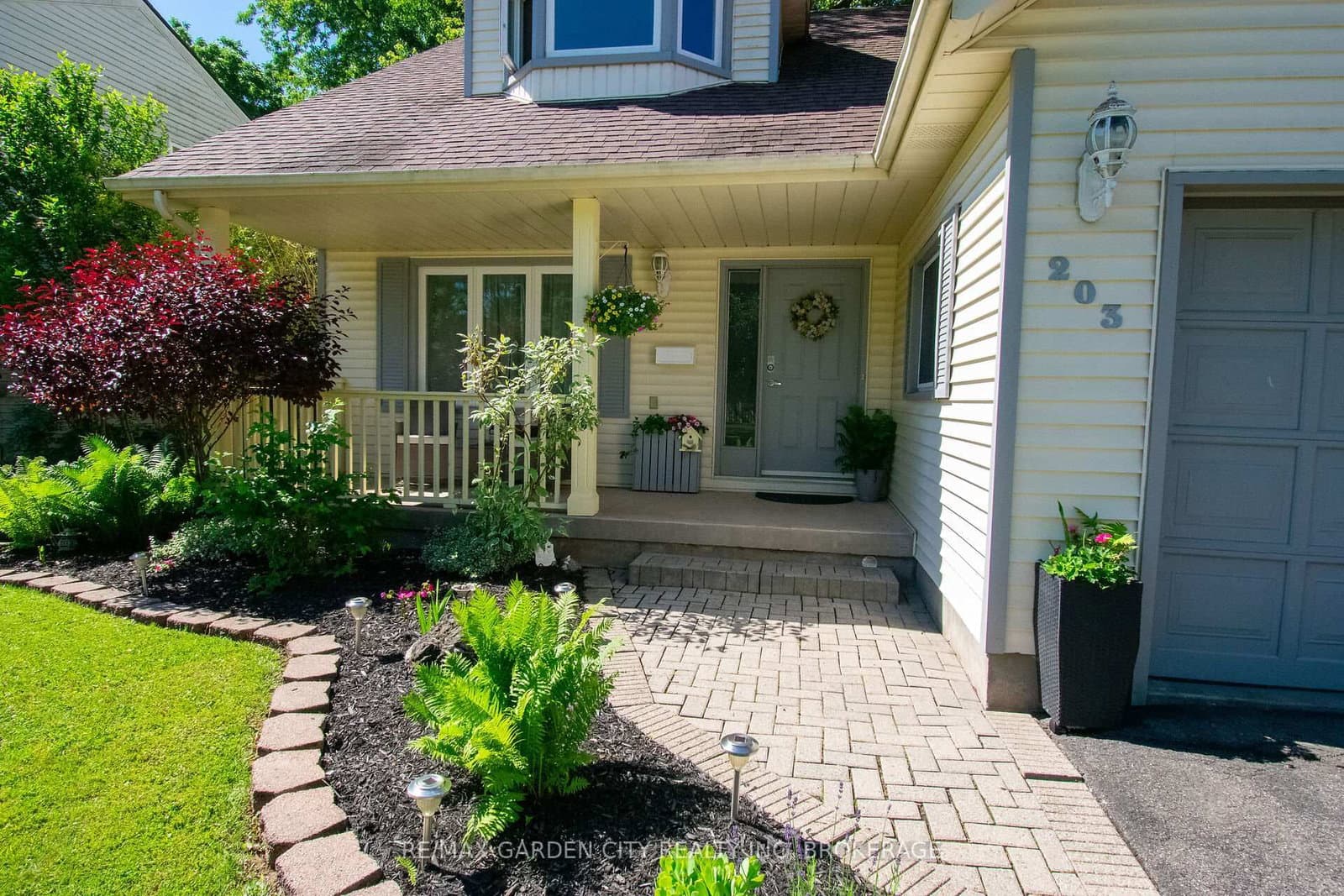 203 LEASIDE Drive - Image 4