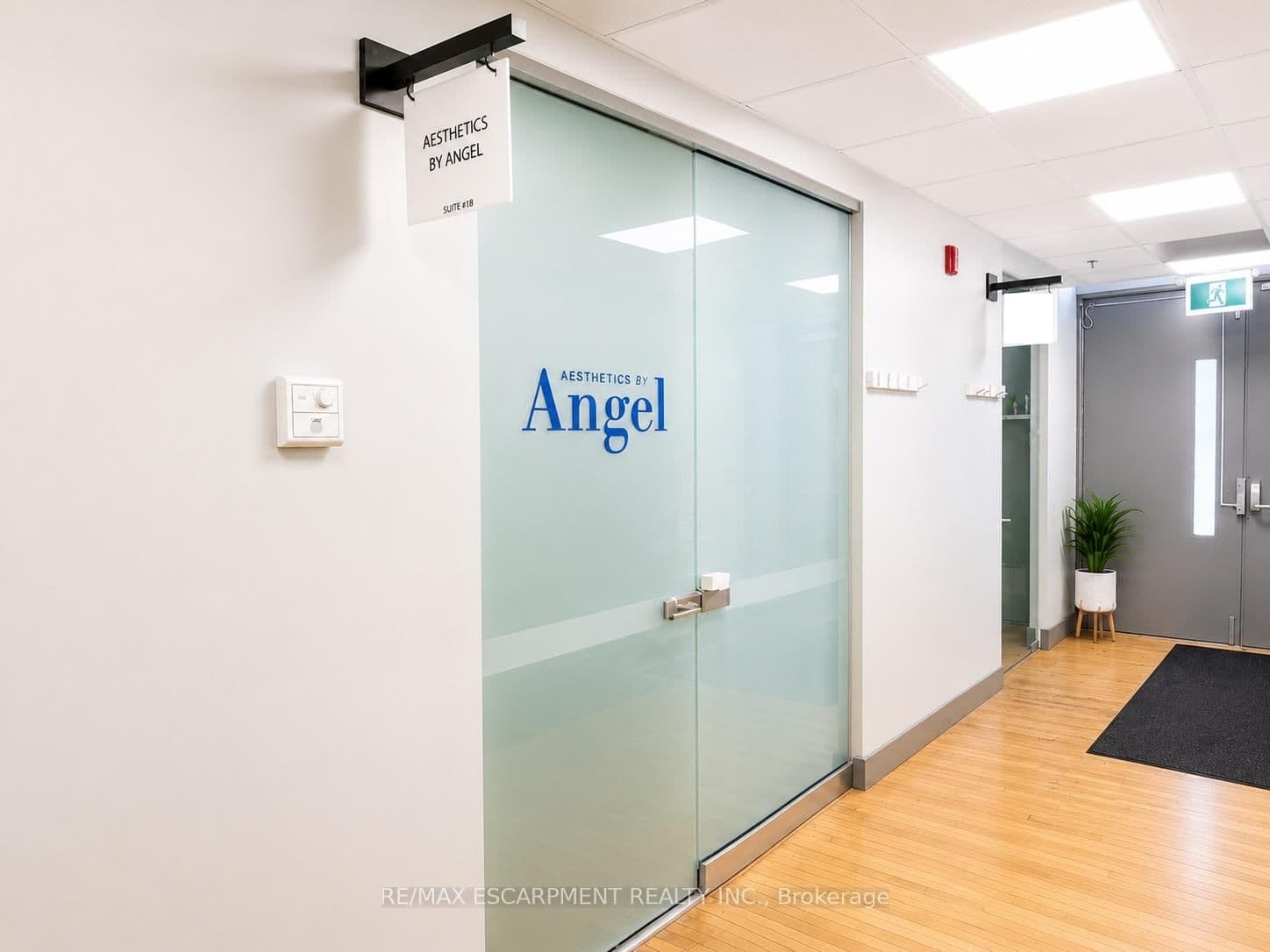 118 James Street N, Unit 18 - Image 3