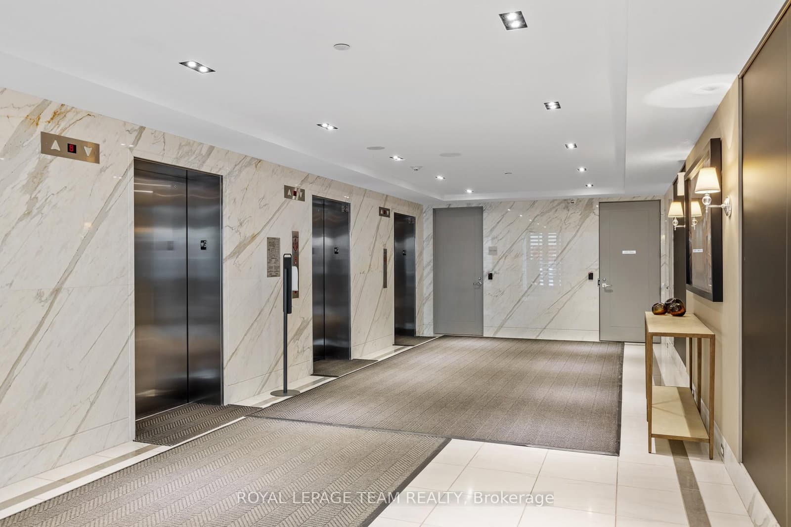 111 Champagne Avenue S, Unit 1506 - Image 5