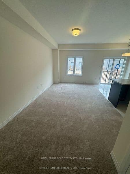 12 Dennis Avenue - Image 2
