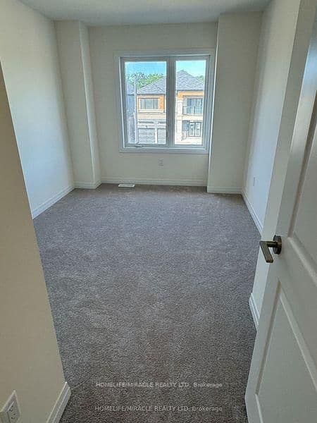 12 Dennis Avenue - Image 5