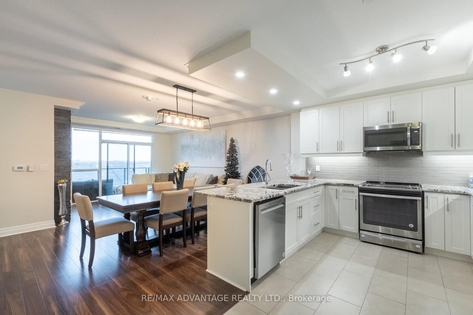 260 Villagewalk Boulevard, Unit 603 - Image 5