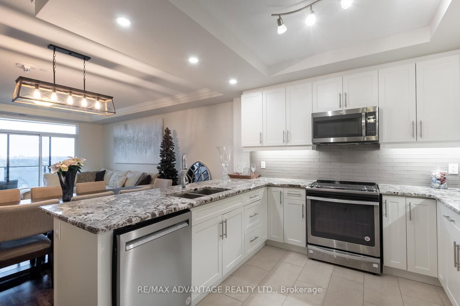 260 Villagewalk Boulevard, Unit 603 - Image 4