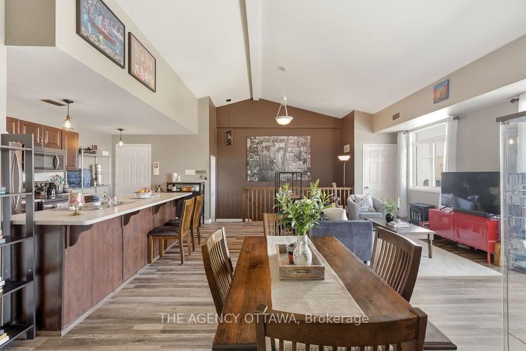 109 Artesa Private, Unit C - Image 4