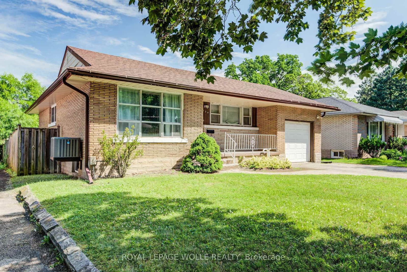 139 Elgin Crescent - Image 4