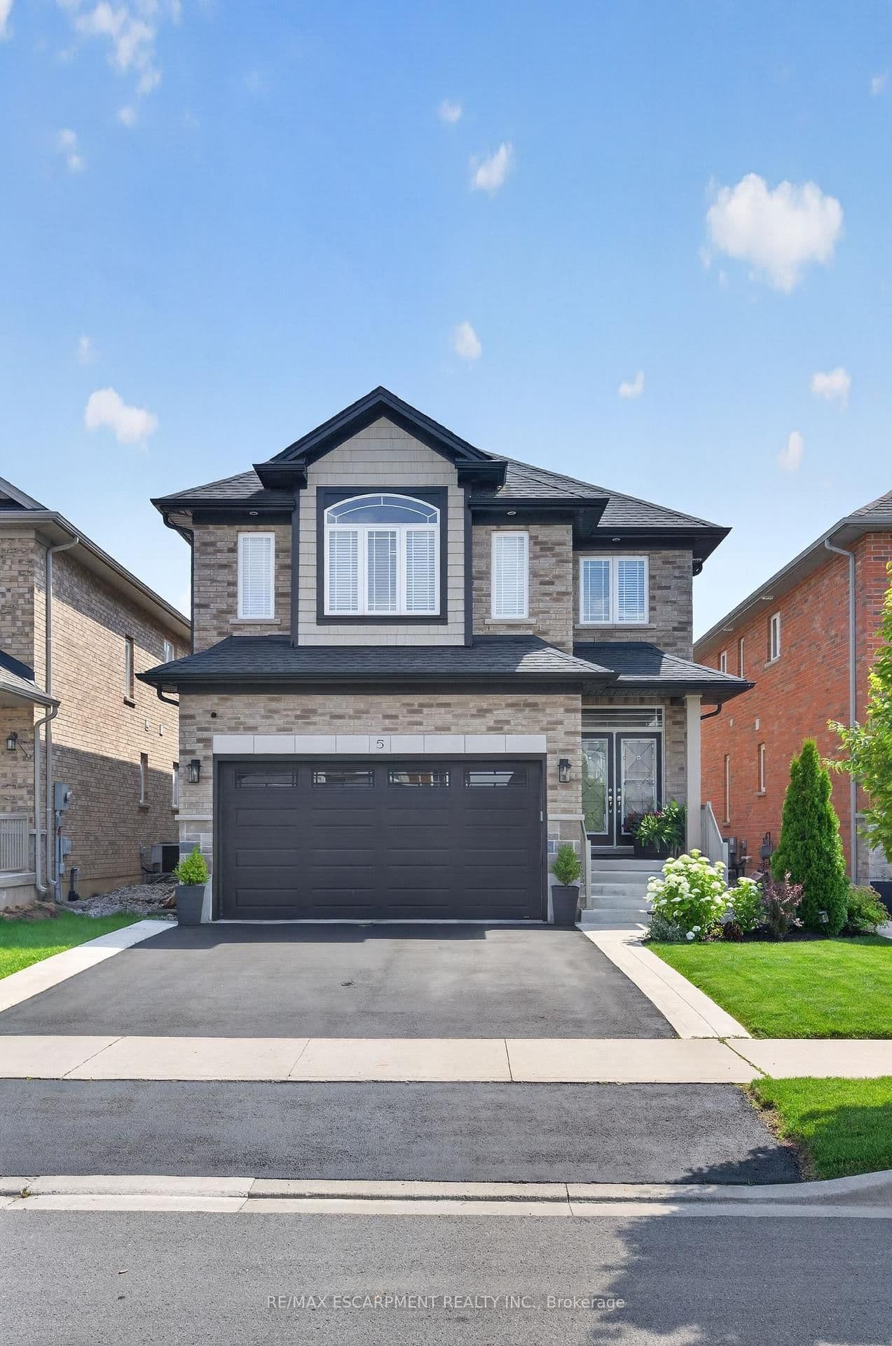 5 Narbonne Crescent - Image 2