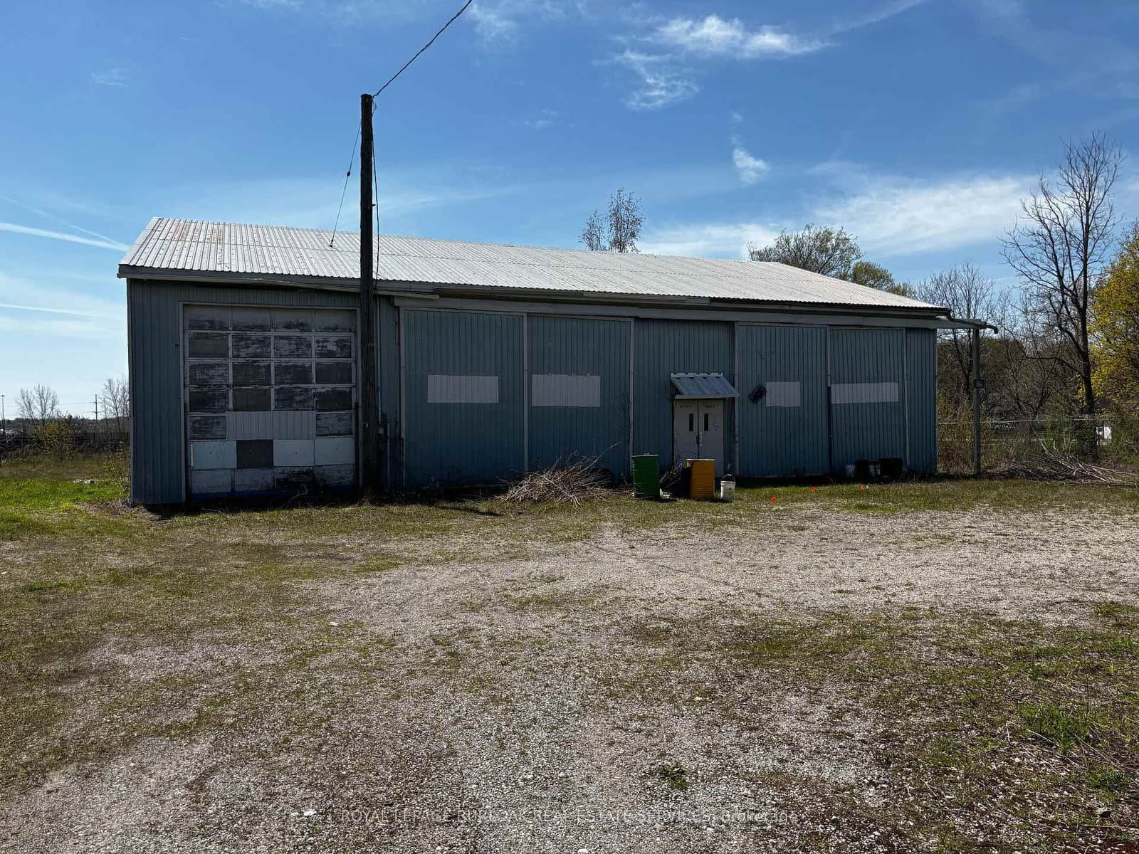 23 Petrolia Street - Image 4