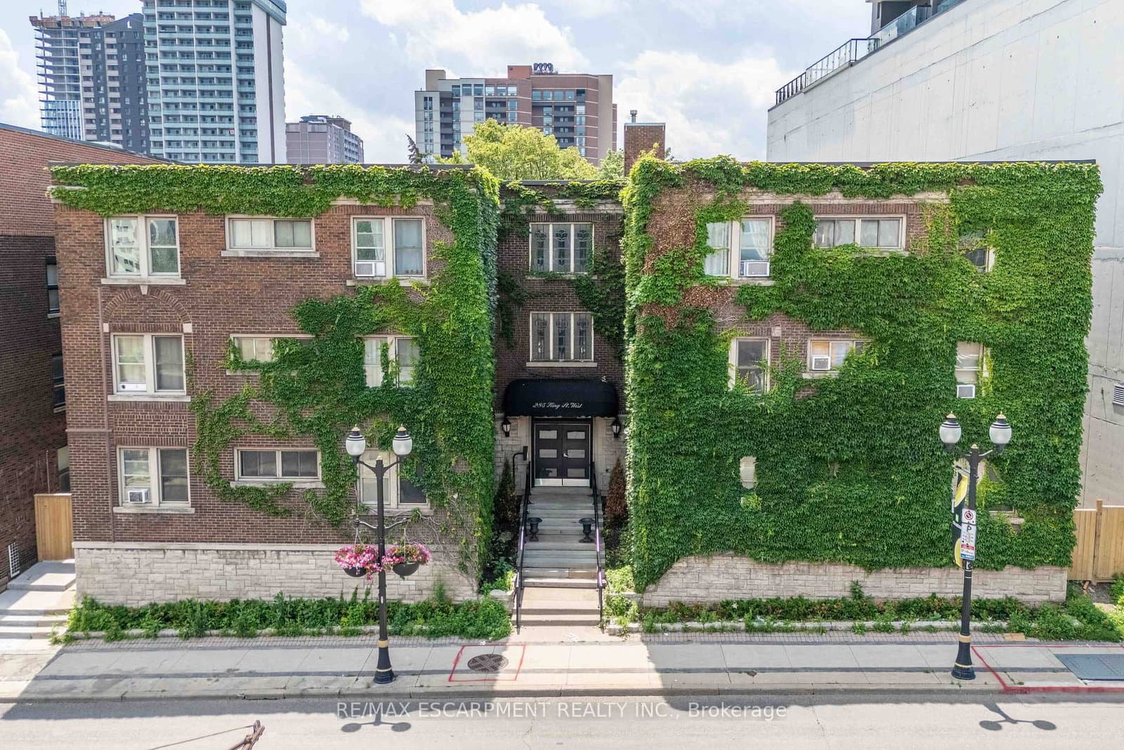 285 King Street W, Unit 4 - Image 1