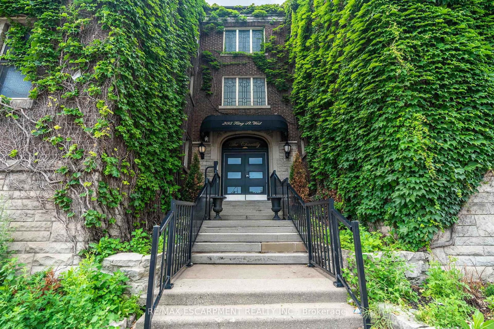 285 King Street W, Unit 4 - Image 4