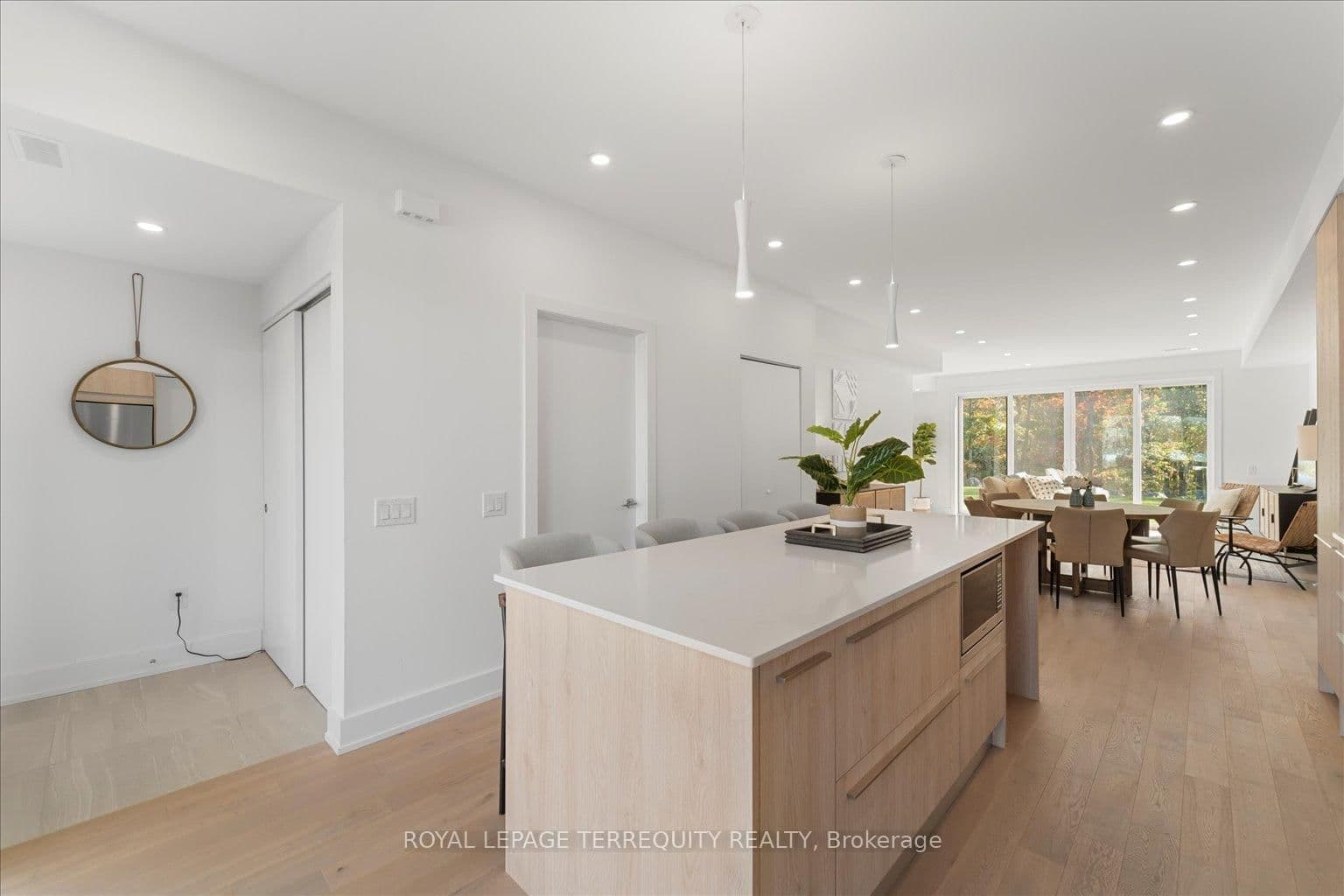 37 Rockmount Crescent - Image 5