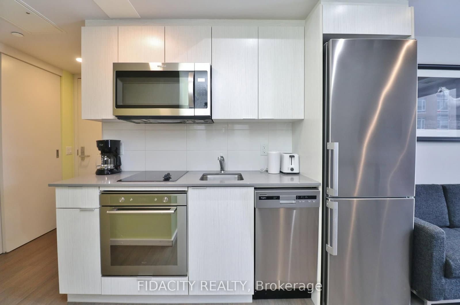 105 Champagne Avenue S, Unit 719 - Image 4