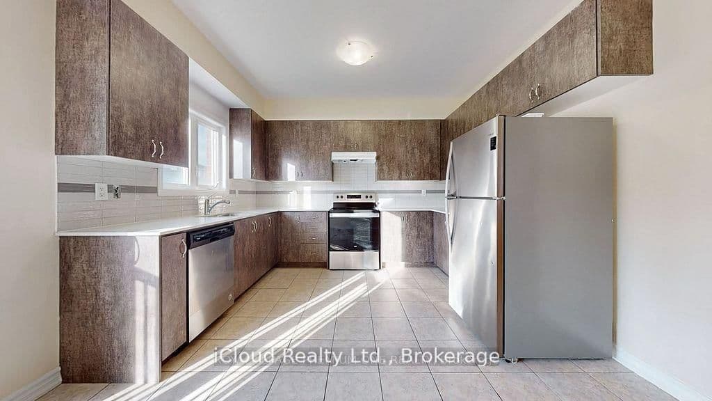 344 Ridley Crescent - Image 3