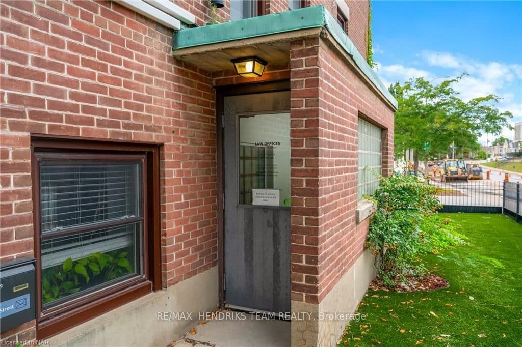 145 KING Street, Unit Lower Level - Image 3